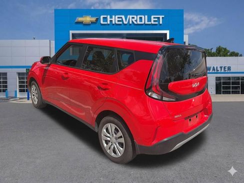 Used 2024 Kia Soul LX FWD image 9