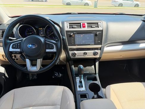 Used 2017 Subaru Outback 2.5i Premium w/ Popular Package #2 AWD/4WD image 32