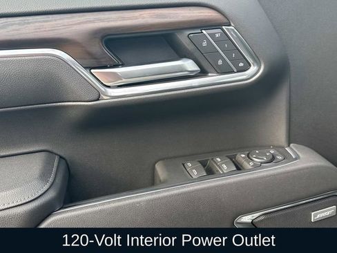 Used 2025 GMC Sierra 1500 SLT image 27