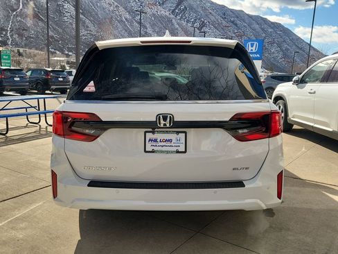 New 2026 Honda Odyssey Elite image 3
