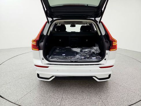New 2026 Volvo XC60 T8 Plus w/ Climate Package AWD/4WD image 19