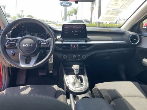 Used 2023 Kia Forte LXS w/ LXS Technology Package FWD image 18