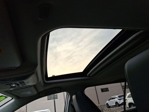 Used 2025 Toyota RAV4 XLE Premium image 14