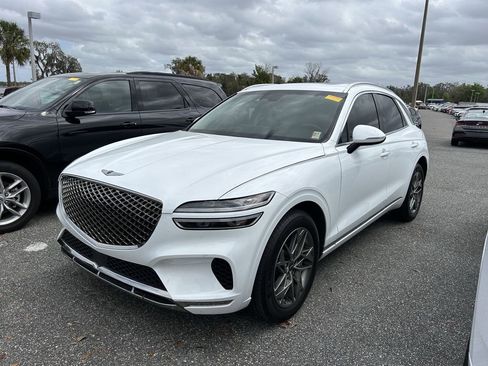 Used 2025 Genesis GV70 2.5T w/ Select Package image 9