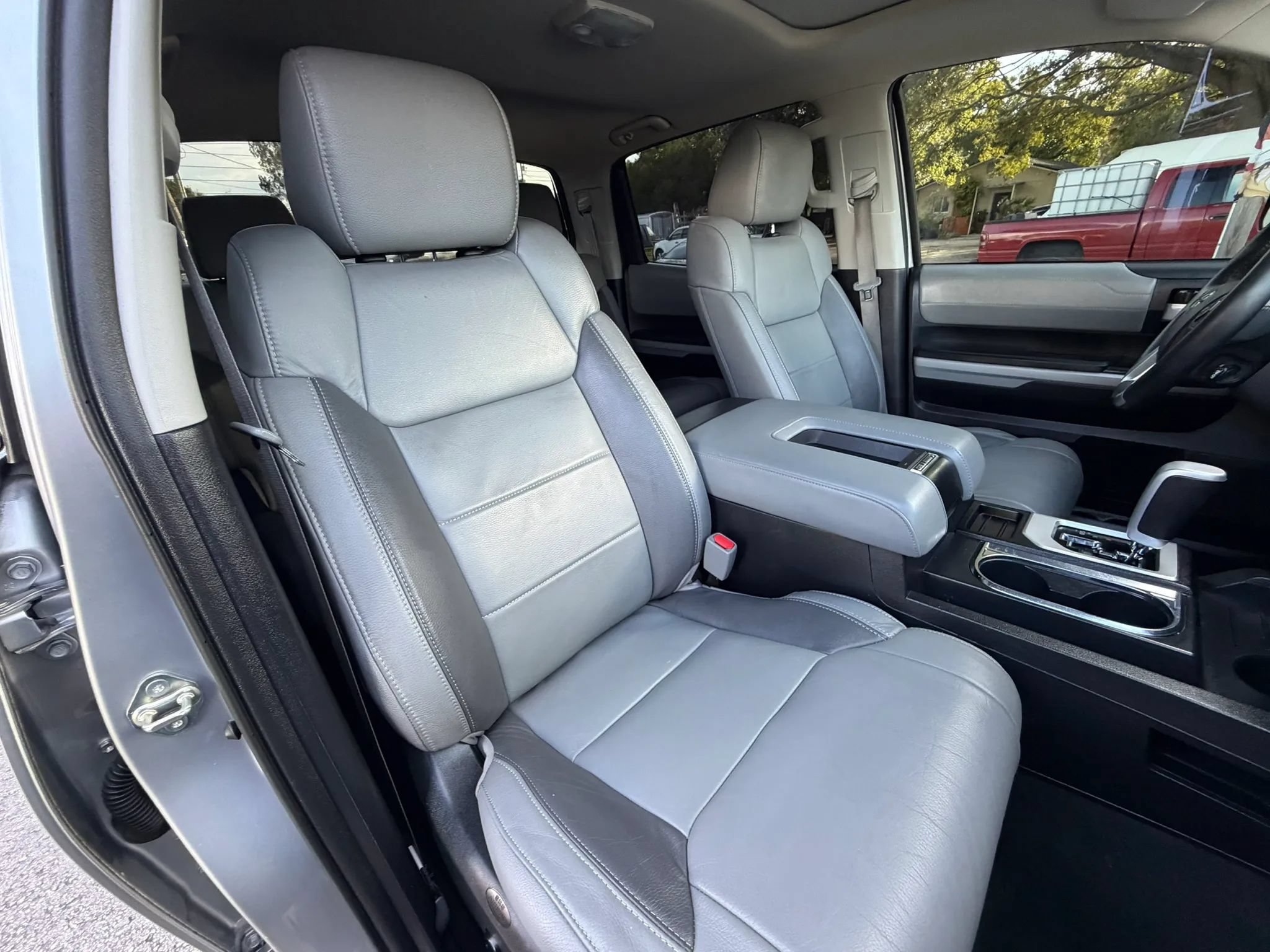 Used 2021 Toyota Tundra Limited RWD image 15