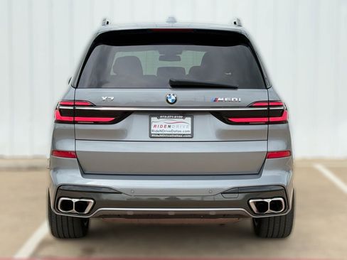 Used 2023 BMW X7 M60i w/ Executive Package image 7