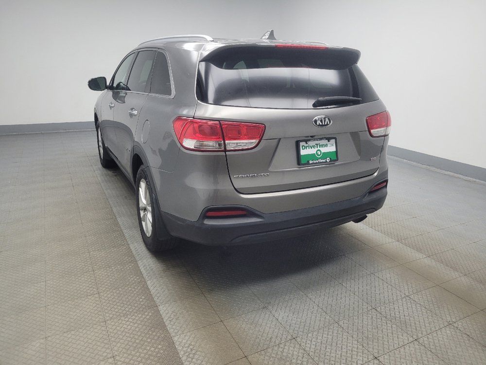 Used 2018 Kia Sorento AWD image 5