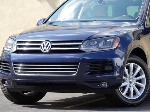 Used 2012 Volkswagen Touareg Sport AWD/4WD image 77