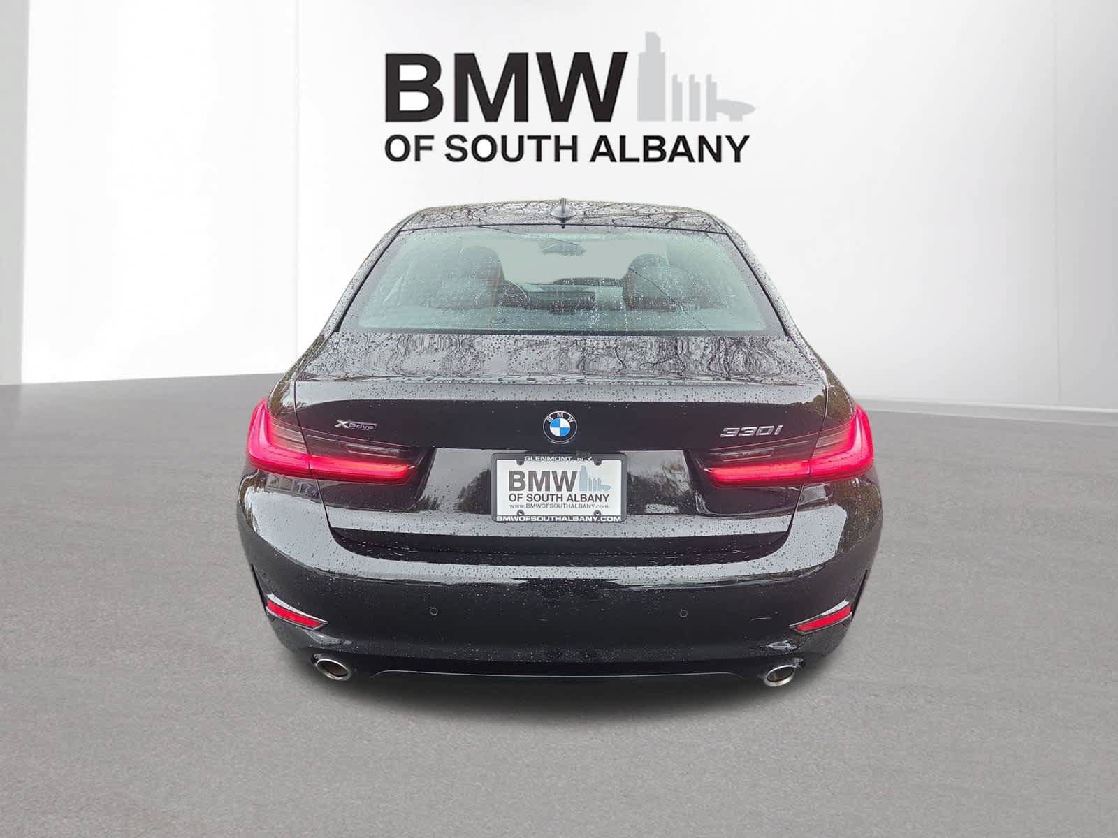 Used 2021 BMW 330i xDrive Sedan w/ Premium Package AWD/4WD image 4