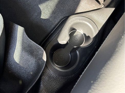 Used 2020 RAM 1500 Tradesman w/ Chrome Appearance Group image 30