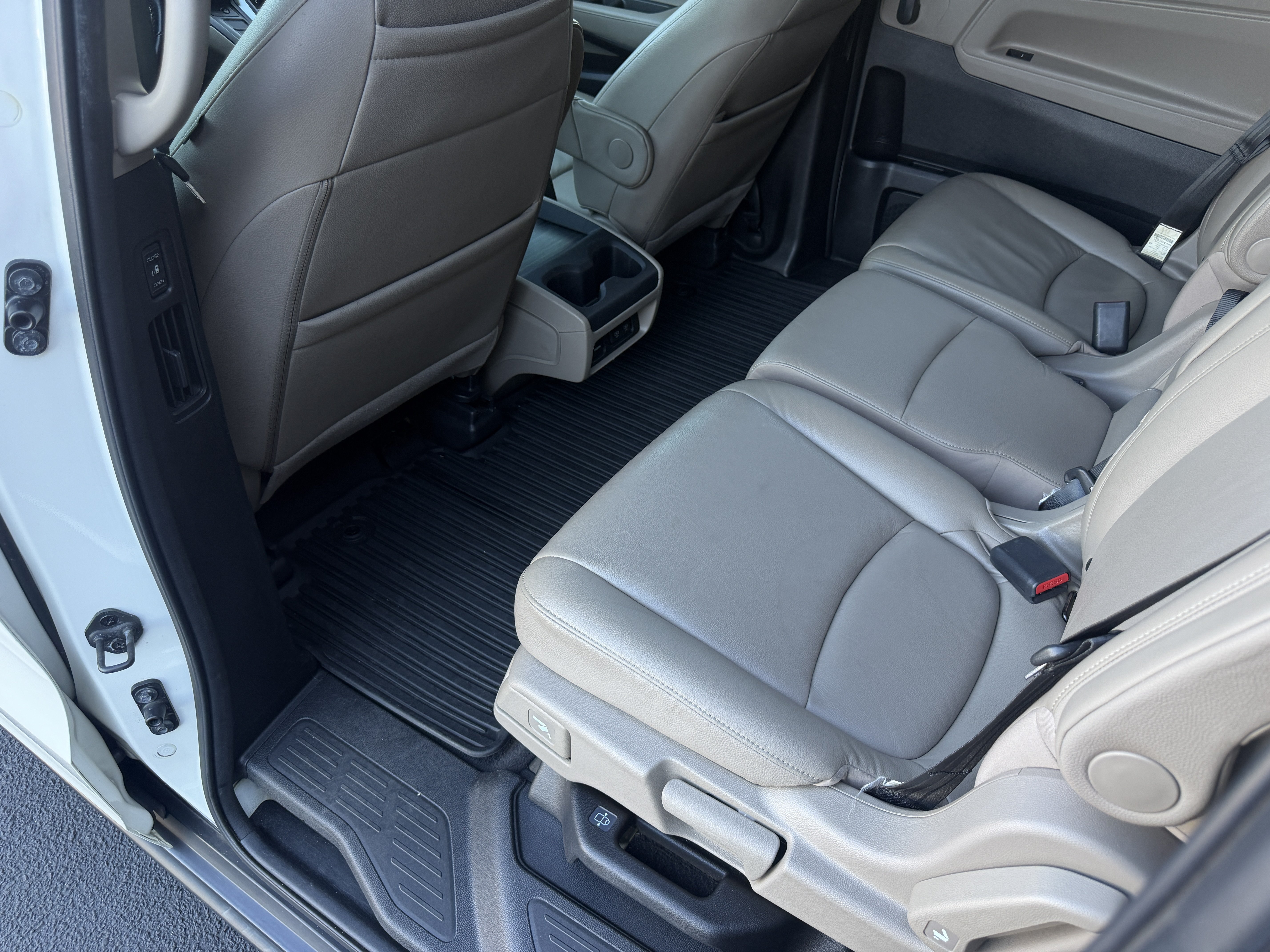 Used 2018 Honda Odyssey EX-L image 16