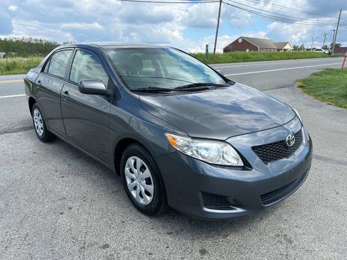 Used 2010 Toyota Corolla FWD image 4