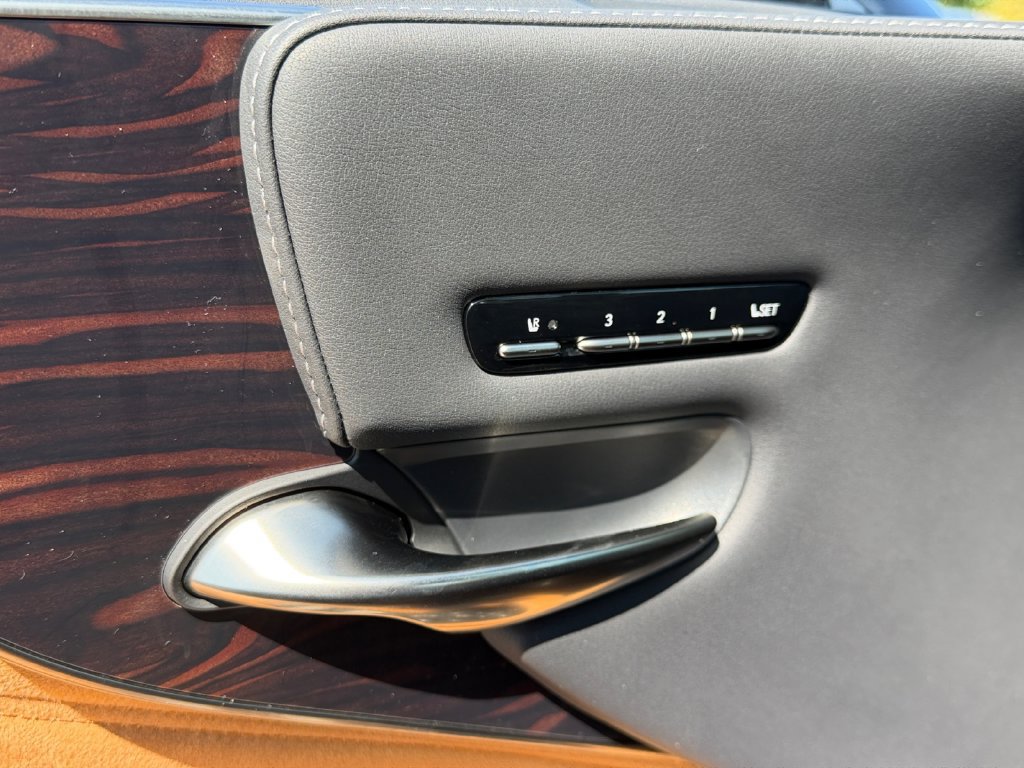 Used 2023 Lexus LS 500 AWD w/ Luxury Package image 35