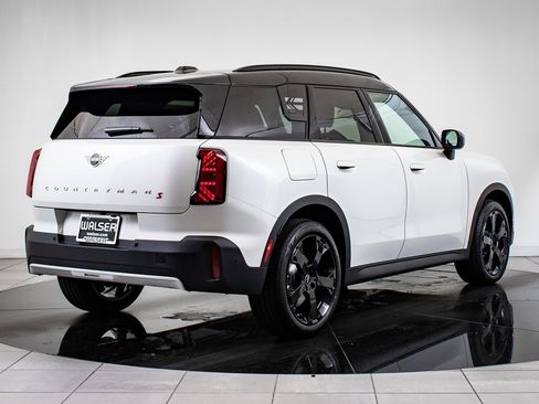 Certified 2025 MINI Cooper Countryman S image 10