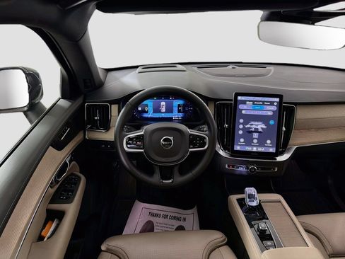 Certified 2025 Volvo XC90 T8 Ultra w/ Protection Package Premier AWD/4WD image 25
