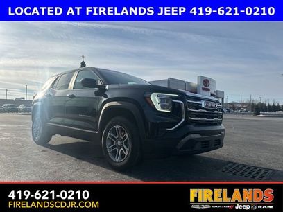 Used 2025 GMC Terrain Elevation