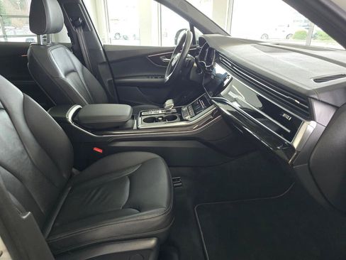 Used 2025 Audi Q7 3.0T Premium Plus AWD/4WD image 47