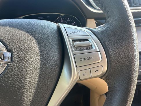 Used 2016 Nissan Rogue SL w/ SL Premium Package AWD/4WD image 18