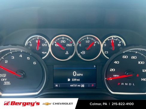 Used 2022 Chevrolet Silverado 1500 LT AWD/4WD image 14