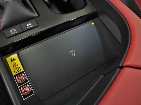 Certified 2025 Lexus ES 300h F Sport image 33