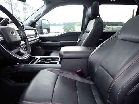 Used 2023 Ford F250 Lariat w/ Lariat Ultimate Package AWD/4WD image 11