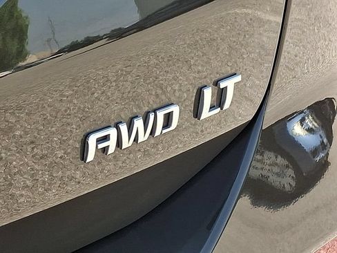 Used 2023 Chevrolet Equinox LT AWD/4WD image 30