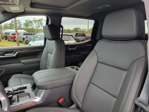 New 2026 GMC Sierra 1500 SLT w/ SLT Premium Plus Package image 12
