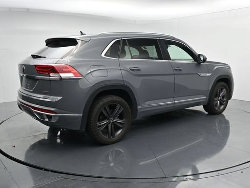 Used 2022 Volkswagen Atlas Cross Sport SEL R-Line AWD/4WD image 8