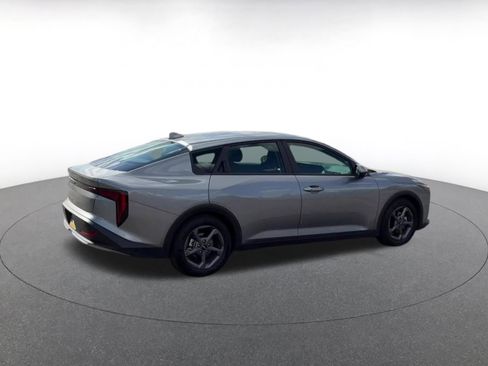 Used 2025 Kia K4 LXS image 15