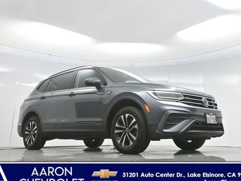 Used 2022 Volkswagen Tiguan S FWD image 2