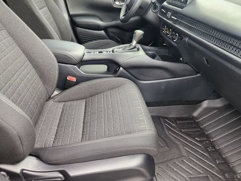 Used 2025 Honda HR-V LX image 13