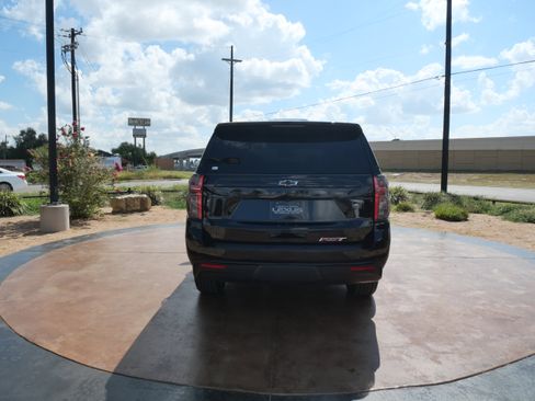 Used 2023 Chevrolet Tahoe RST w/ Luxury Package image 3