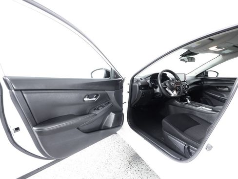 Used 2024 Nissan Sentra SV FWD image 19