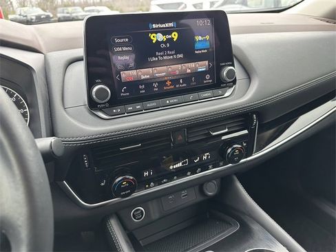 Certified 2023 Nissan Rogue SL image 30