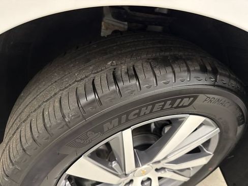Certified 2023 Chevrolet Equinox LT AWD/4WD image 25
