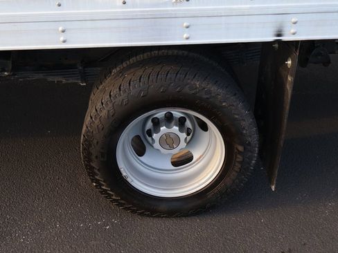 Used 2021 Chevrolet Express 3500 w/ Power Convenience Package RWD image 13