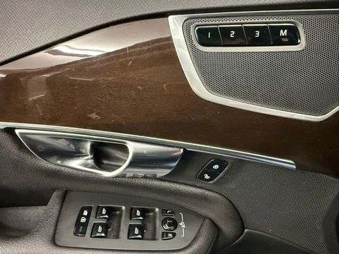 Used 2019 Volvo XC90 T6 Momentum w/ Advanced Package image 29