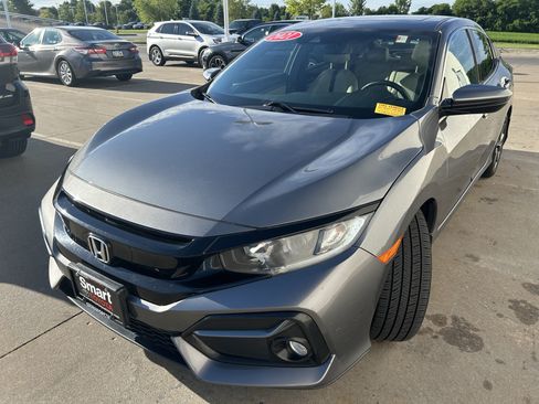 Used 2021 Honda Civic EX image 3