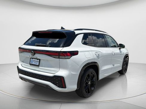 New 2026 Volkswagen Tiguan SE R-Line FWD image 6