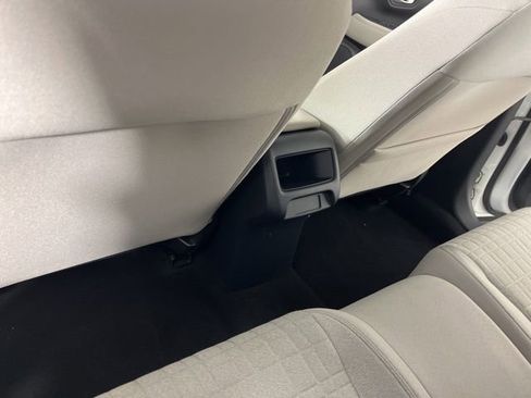 Used 2023 Honda HR-V LX image 42