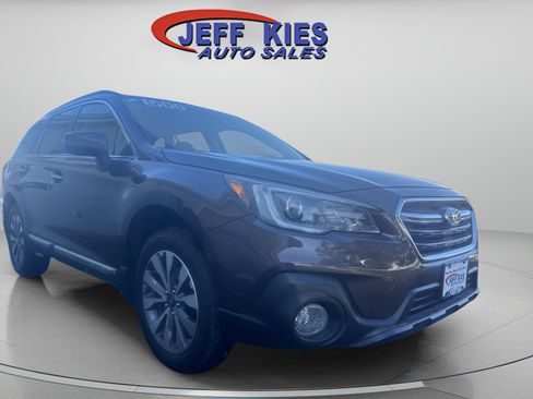 Used 2019 Subaru Outback 2.5i Touring image 3