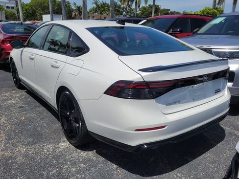 Used 2024 Honda Accord Sport image 4