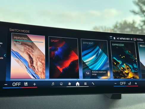 Certified 2025 BMW iX xDrive50 w/ Premium Package image 41