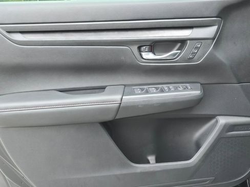 Used 2025 Honda CR-V Sport-L image 31