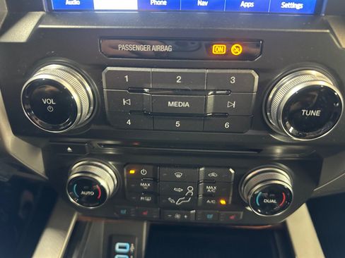 Used 2017 Ford F250 King Ranch w/ King Ranch Ultimate Package AWD/4WD image 14