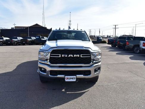 Used 2024 RAM 3500 Big Horn image 11
