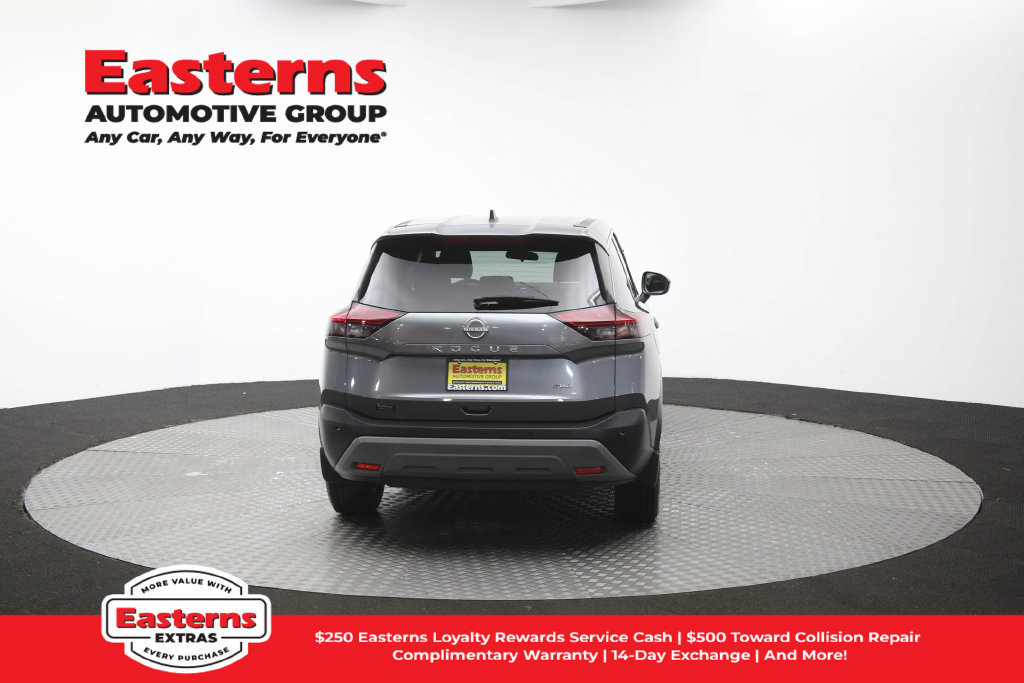 Used 2023 Nissan Rogue S AWD/4WD image 41
