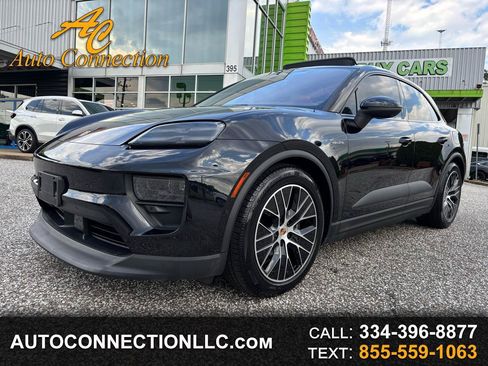 Used 2025 Porsche Macan 4 Electric AWD/4WD image 1