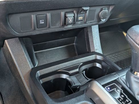 Used 2023 Toyota Tacoma SR5 image 29