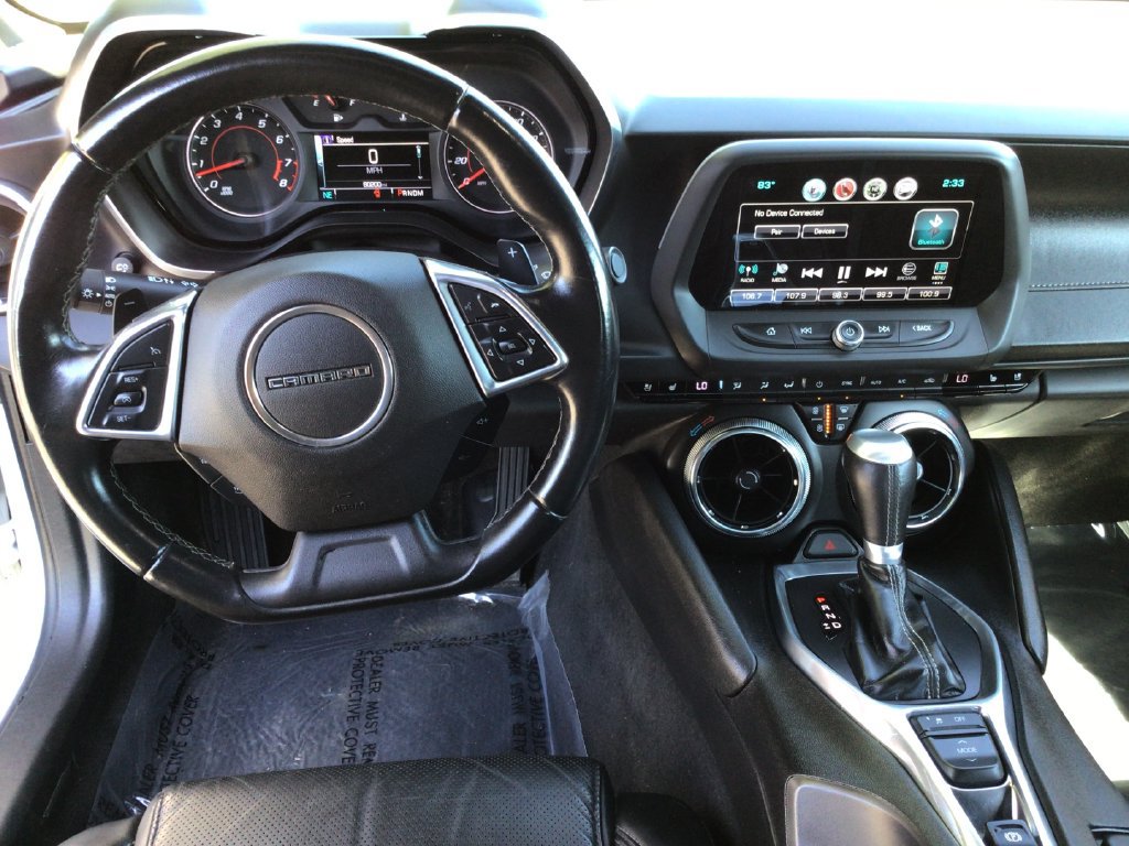 Used 2016 Chevrolet Camaro LT RWD image 3
